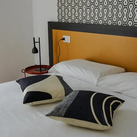 Feel - Dei Mille Apartman Bergamo